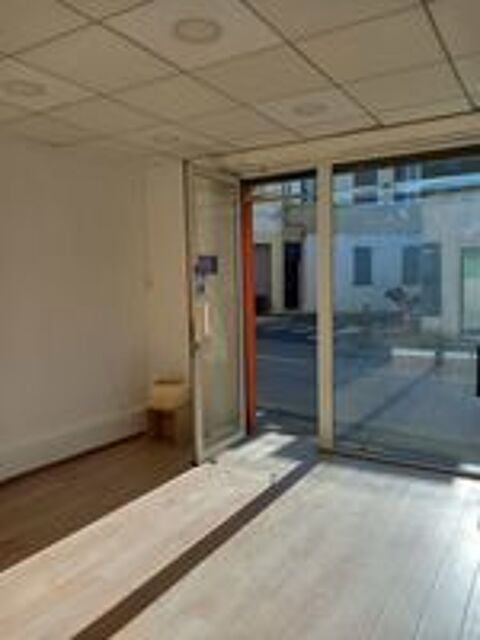 Murs local rdc vitrine, st marguerite 99000 13009 Marseille