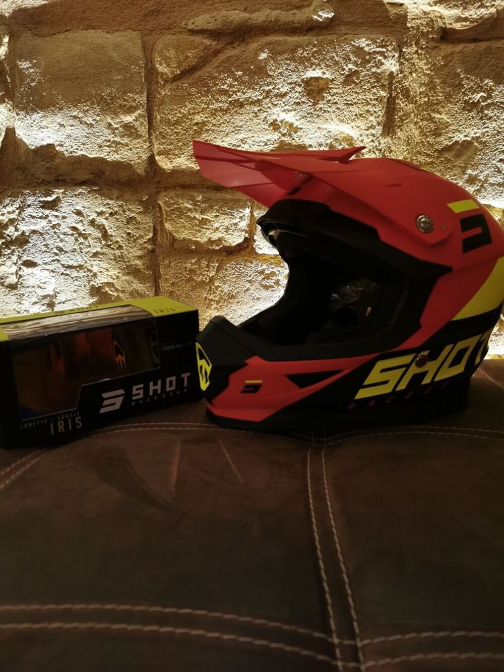 Casque et lunette de cross shot race gear neuf Sports