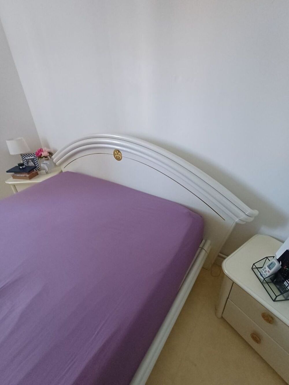 Vent lit+sommier+2 chevets Meubles