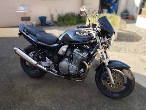Moto SUZUKI 1997 occasion Pau 64000