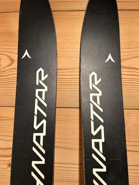 SKIS DYNASTAR haut de gamme Annes 88/90 , modele HZ FUSION 99 Megve (74)