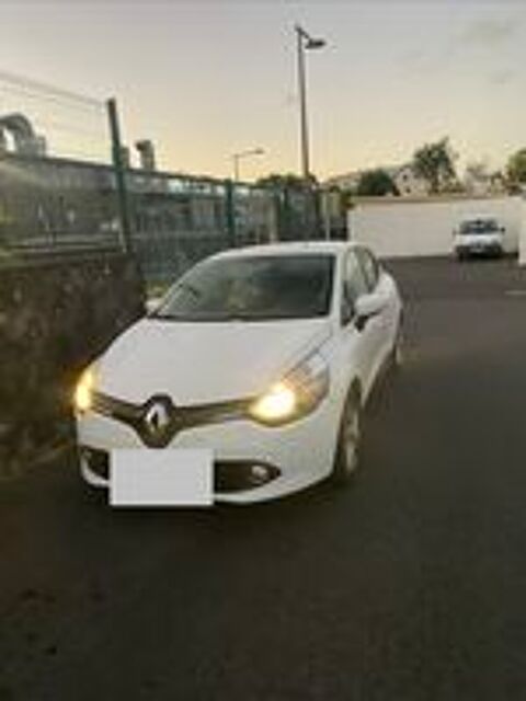 Clio IV TCe 90 Energy eco2 Zen 2015 occasion 97410 Saint-Pierre