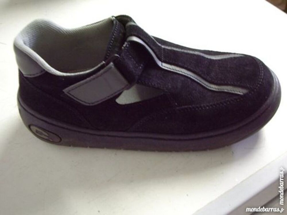Derbys Noir &agrave; scratch pointure 39 Chaussures