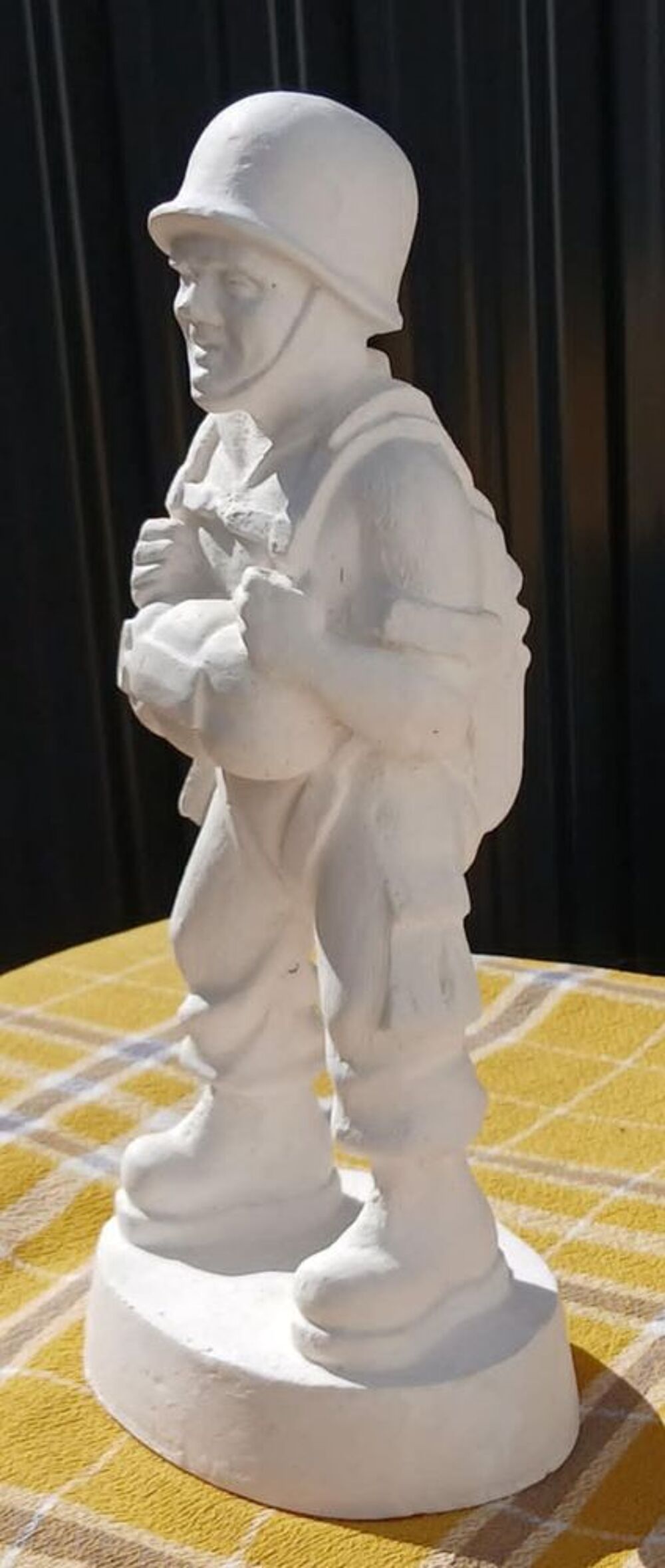 Objet d&eacute;coratif : Soldat Inconnu R&eacute;alis&eacute;e en Pl&acirc;tre de 29 cm Décoration