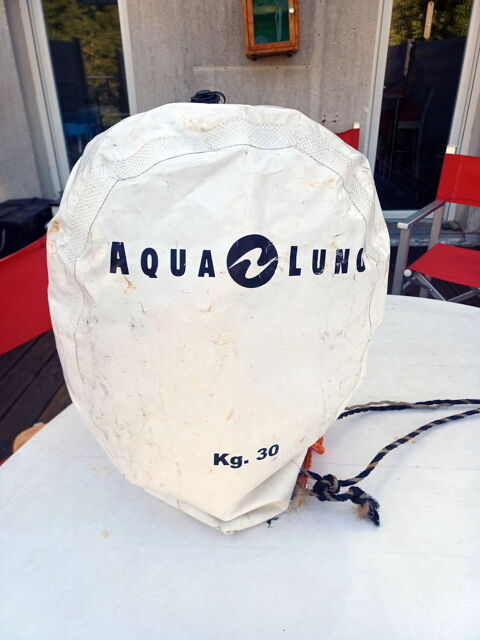 Parachute AQUALUNG de relevage 30kg Tours (37)