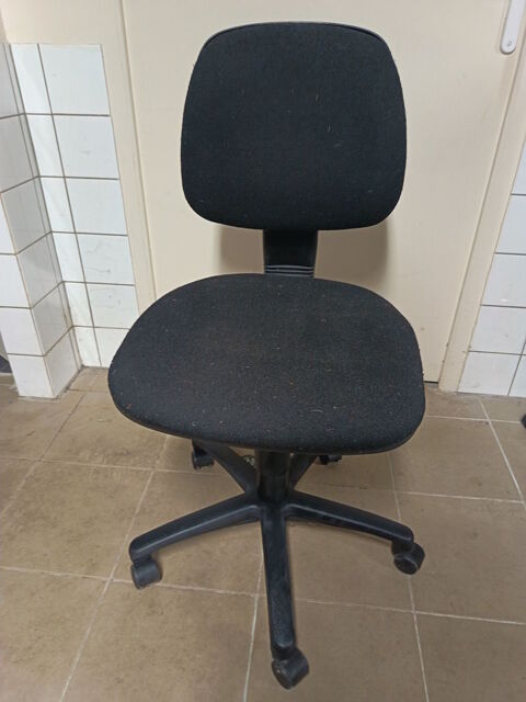 Chaise de bureau Tissu Nylon NOIR  
15 Frouard (54)