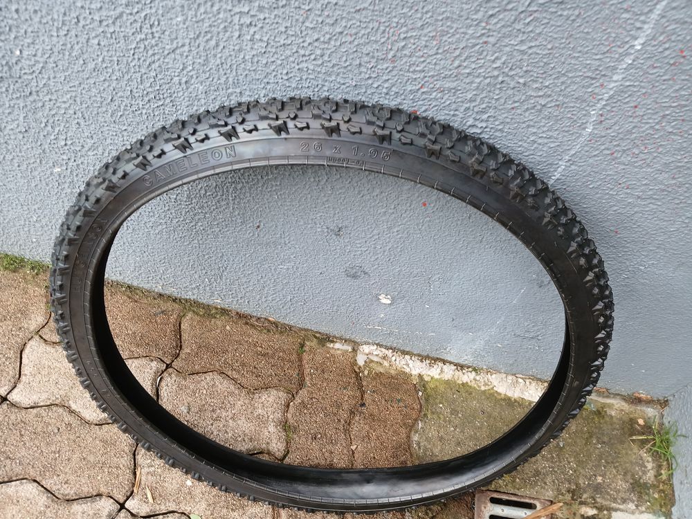 PNEUS V&eacute;lo Bricolage
