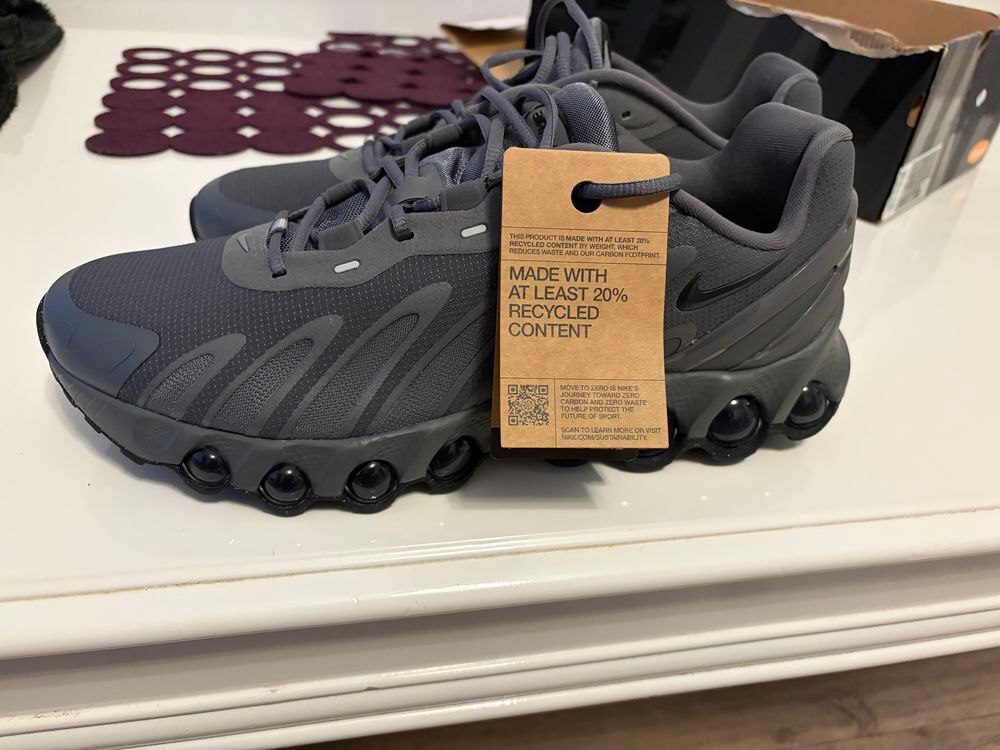 nike aire max dn 8 neuf jamais servi taille 45 Sports