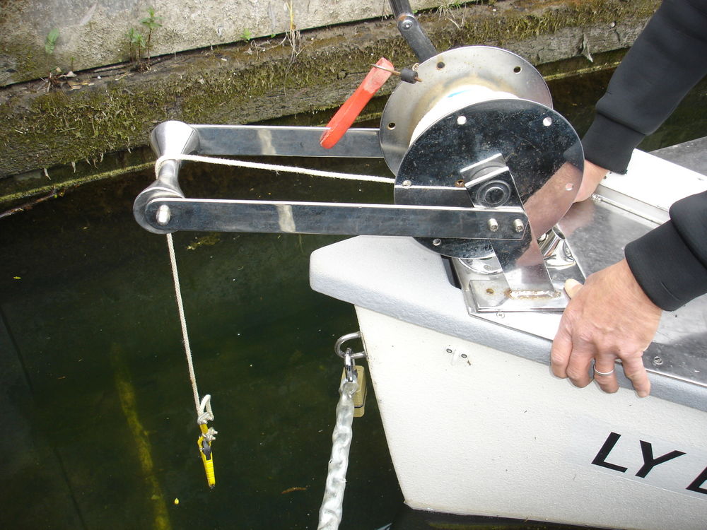 Barque, p&ecirc;che. ANCRE de type " CAROTTE " 100 % INOX. Sports