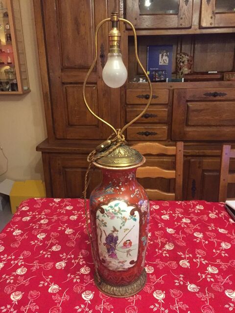 Vase en porcelaine chinoise monté en lampe 450 Manom (57)