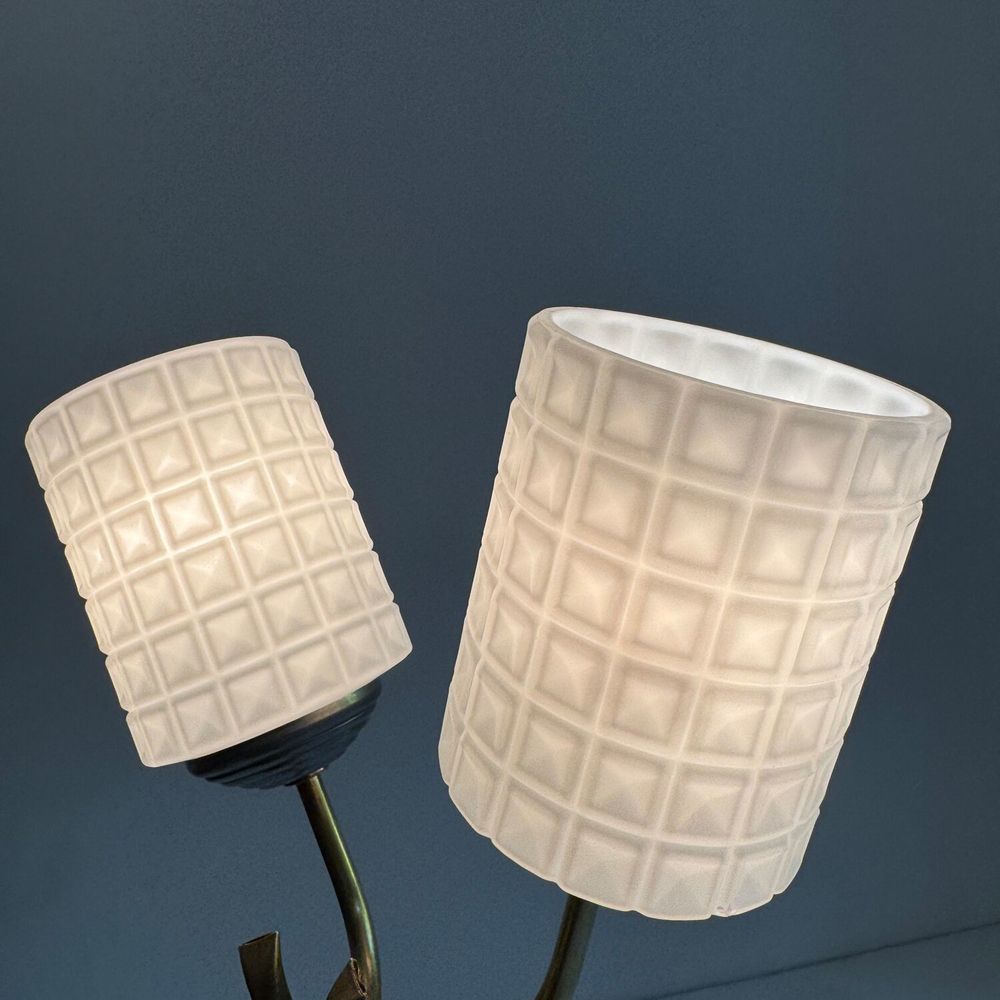 PAIRE D'ANCIENNES APPLIQUES DOUBLES 1950 EN OPALINE VINTAGE
Décoration