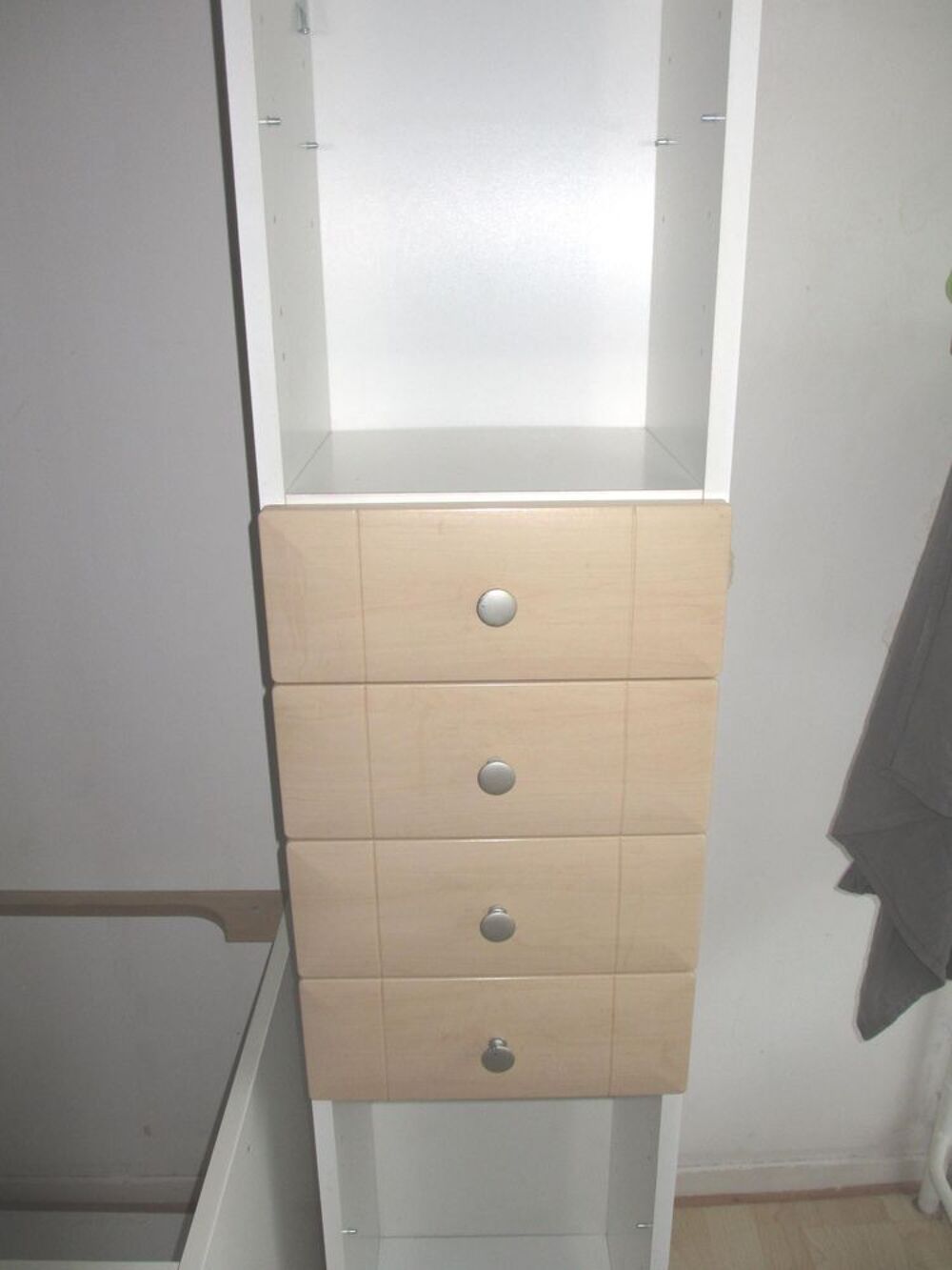 COLONNE SDB A SAISIR Meubles