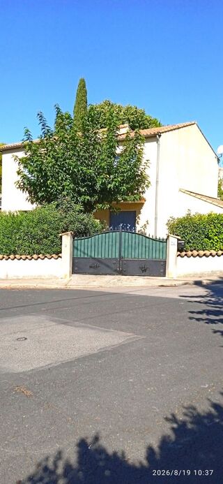  Villa à louer 6 pièces 179 m²