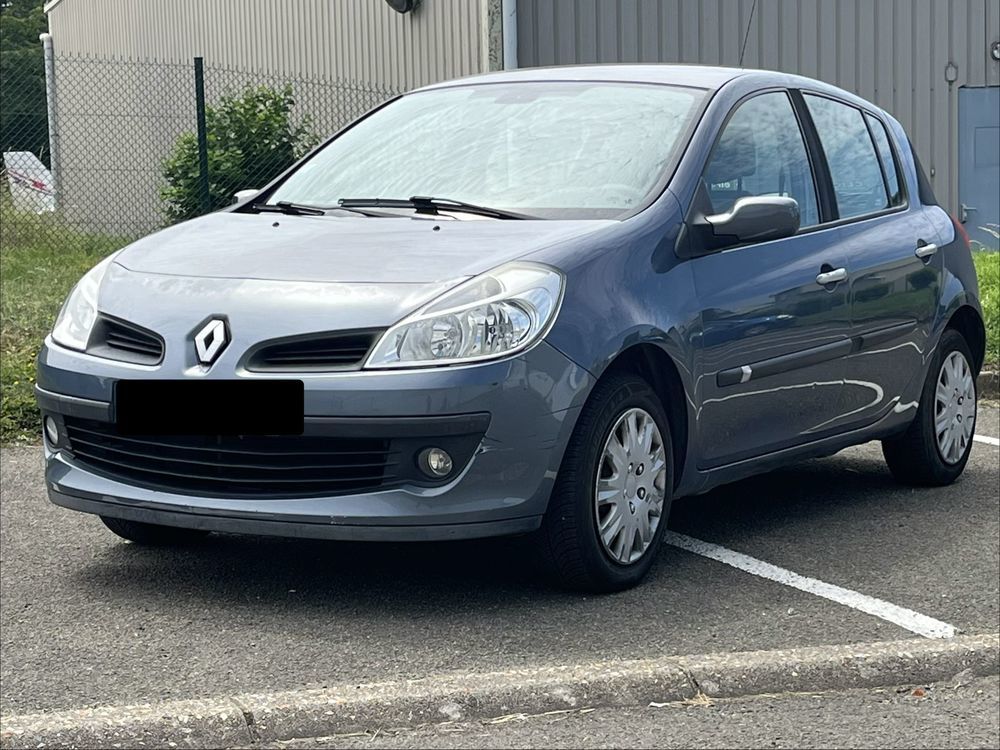 Clio III Clio 1.6 16V 110 Confort Pack Clim Expression A 2006 occasion 78210 Saint-Cyr-l'&Eacute;cole