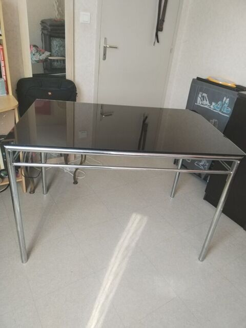 TABLE EN VERRE FUME 50 Vincelles (71)
