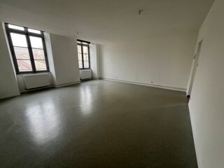  Appartement � louer 4 pi�ces 105 m�