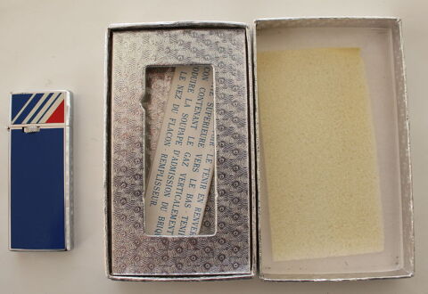 Briquet AIR FRANCE vintage 70 
modèle rare 100 Issy-les-Moulineaux (92)