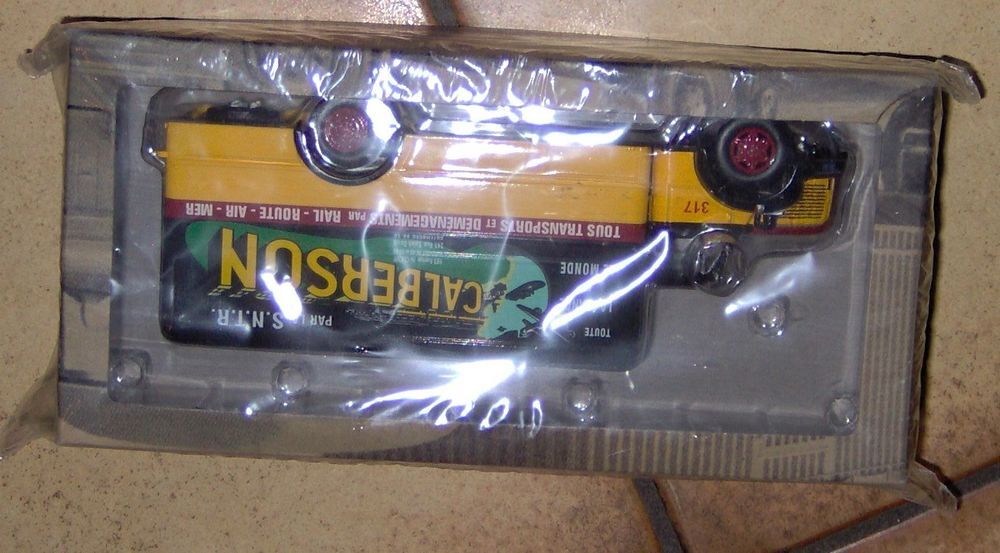 Camion CALBERSON, mod&egrave;le r&eacute;duit 1/43&egrave;me 