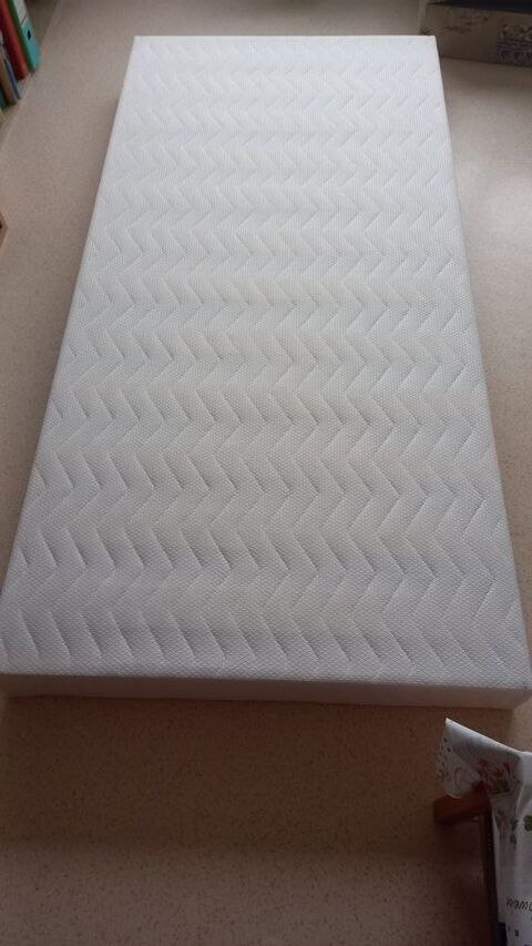 SOMMIER TAPISSE 25 Ch�tellerault (86)