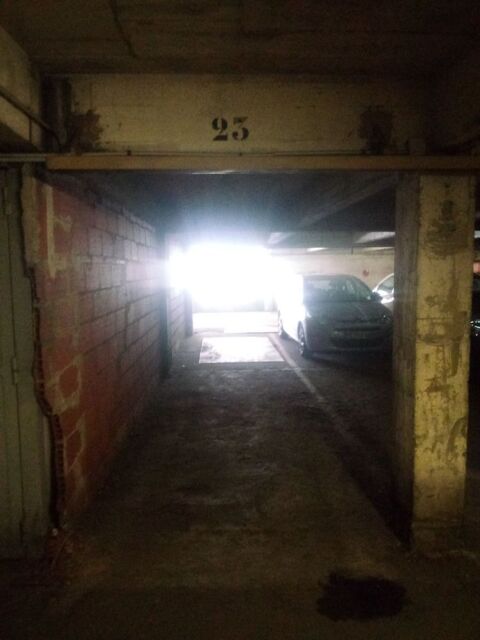 Parking / Garage � louer 10 m�
