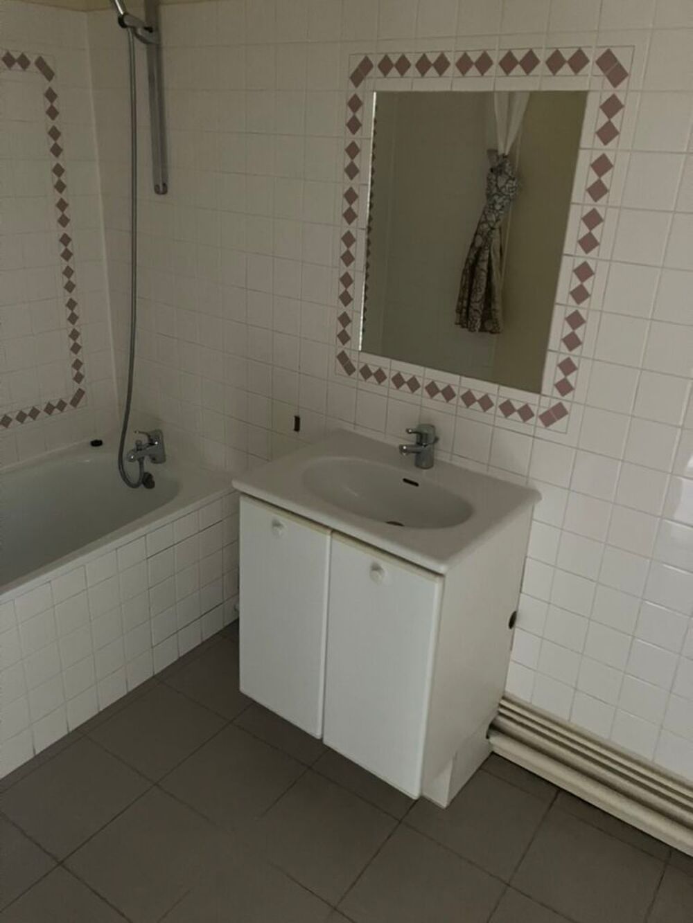 Location Appartement T2 rénové 30 m² avec terrasse ? Centre Verneuil-sur-Avre Verneuil-sur-avre