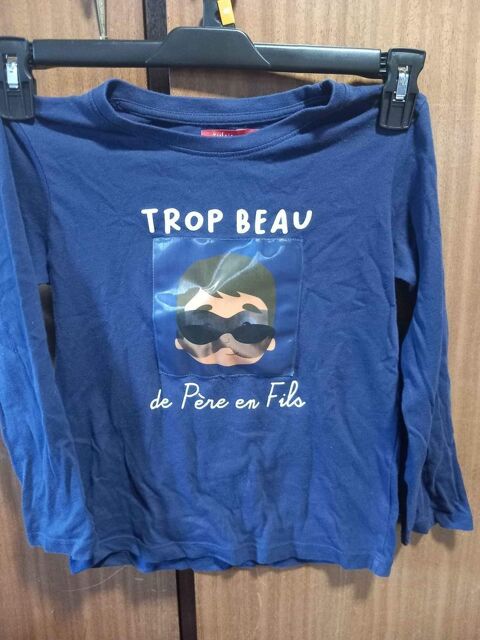 Tee-shirt bleu 8 ans 1 La Fert-sous-Jouarre (77)