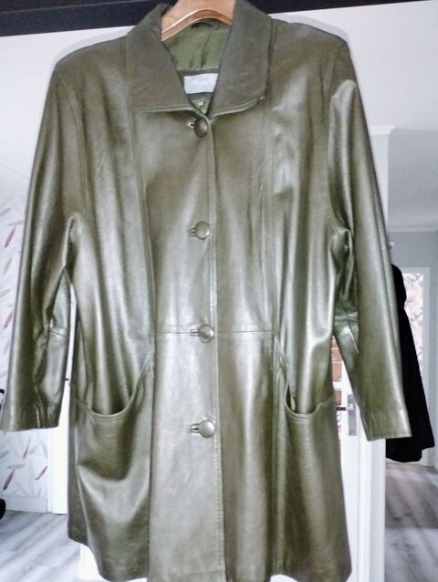Veste 2/3 en cuir vert foncé 40 Gondecourt (59)