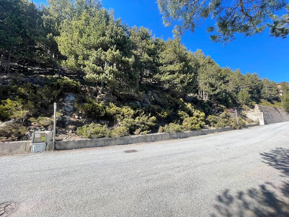 Vente Terrain Terrain constructible avec vue sur le lac Les angles