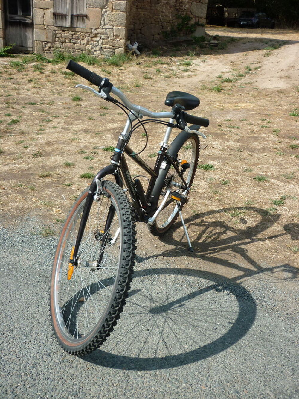 VTT FEMME DECATHLON ROCKRIDER 320
Vélos