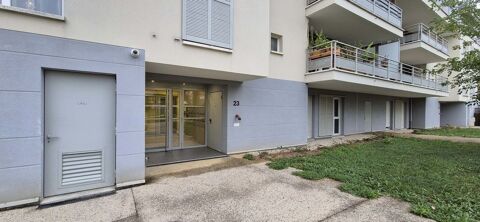   Appartement T3 + 2 terrasses - Proche RER D Lieusaint Appartement - 63 m�