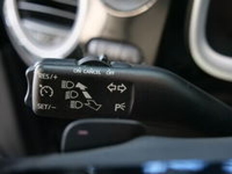 COCCINELLE II COCCINELLE CABRIOLET 1.2 TSI 105 COUTURE DSG7 2012 occasion 69330 Pusignan