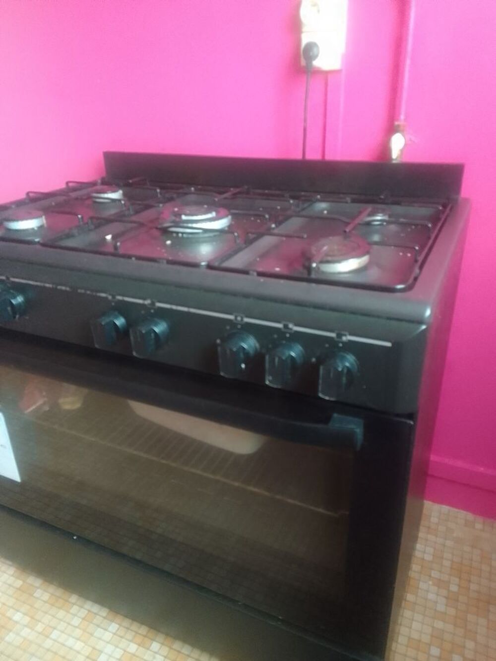 Gaziniere piano bonne etat de fonctionnement Cuisine
