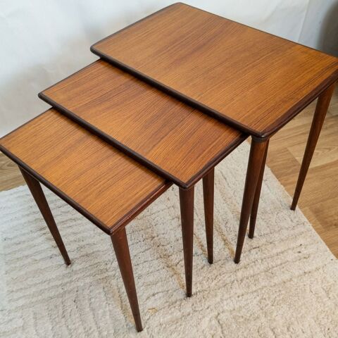 Tables gigognes danoises vintage en teck 380 Malataverne (26)