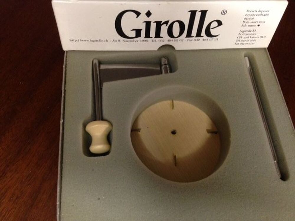 Mod&egrave;le Girolle Girolle r&acirc;pe fromage Electroménager