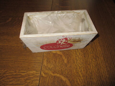 Bac en bois dessin coccinelle � fleurs ou autres 0 M�rignies (59)