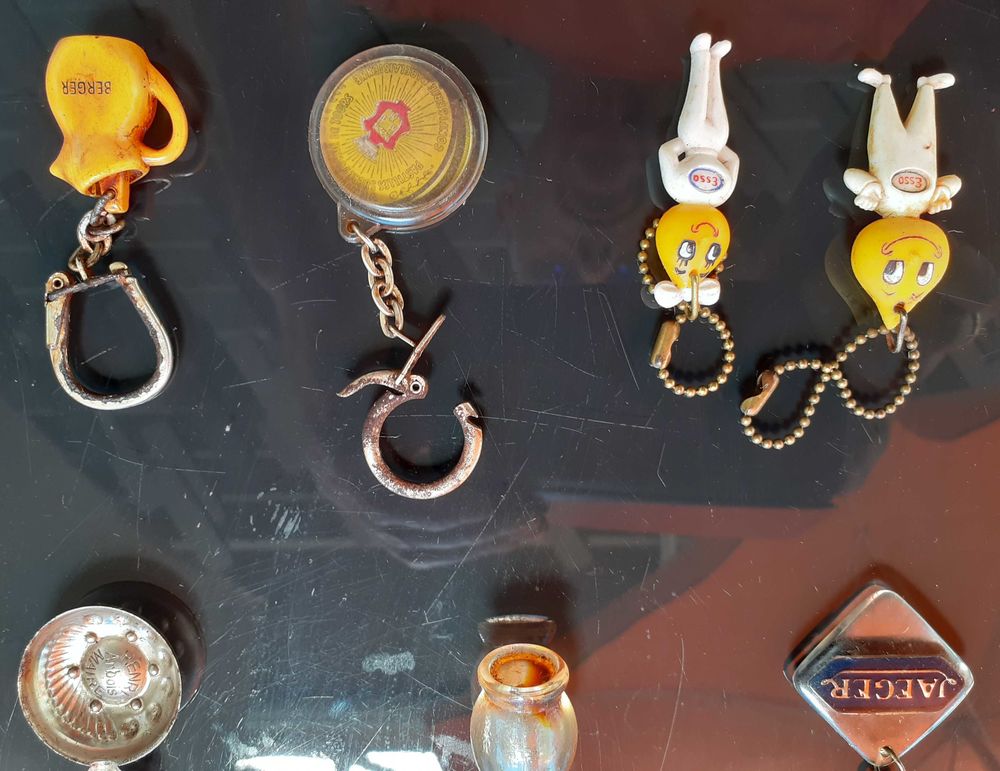 Porte-cl&eacute;s des ann&eacute;es soixante 