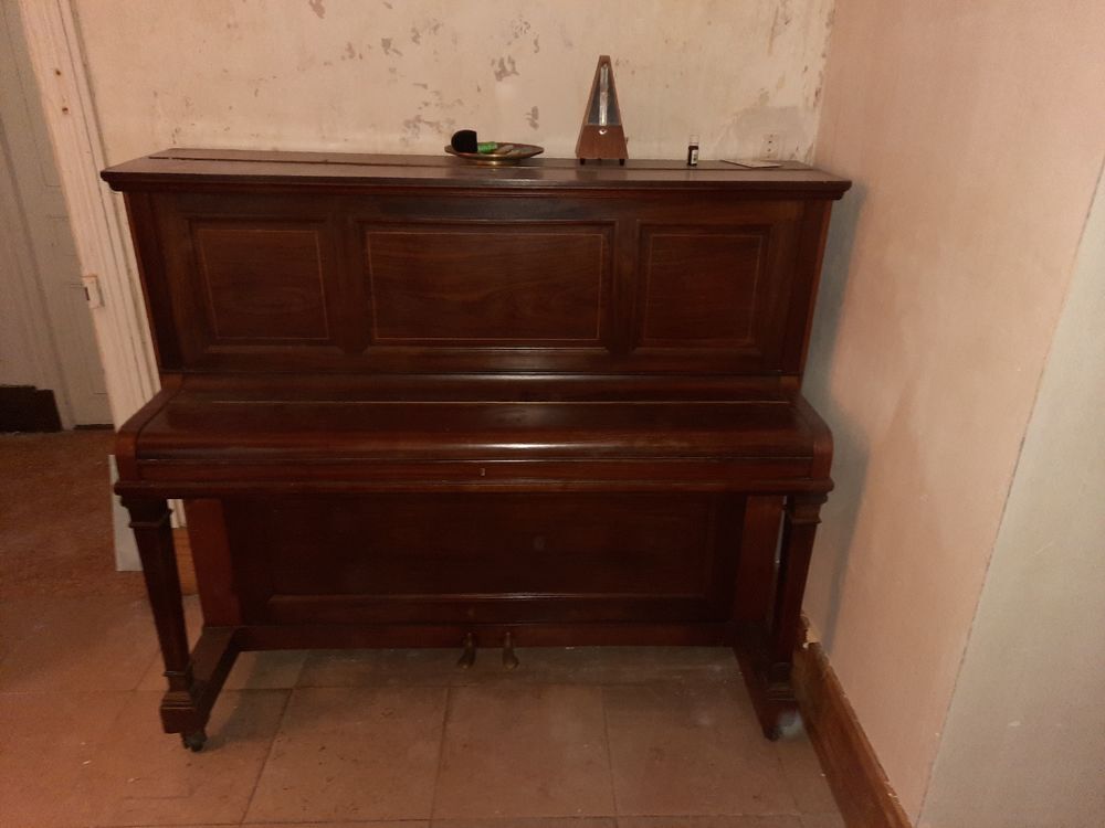 PIANO ANCIEN Instruments de musique