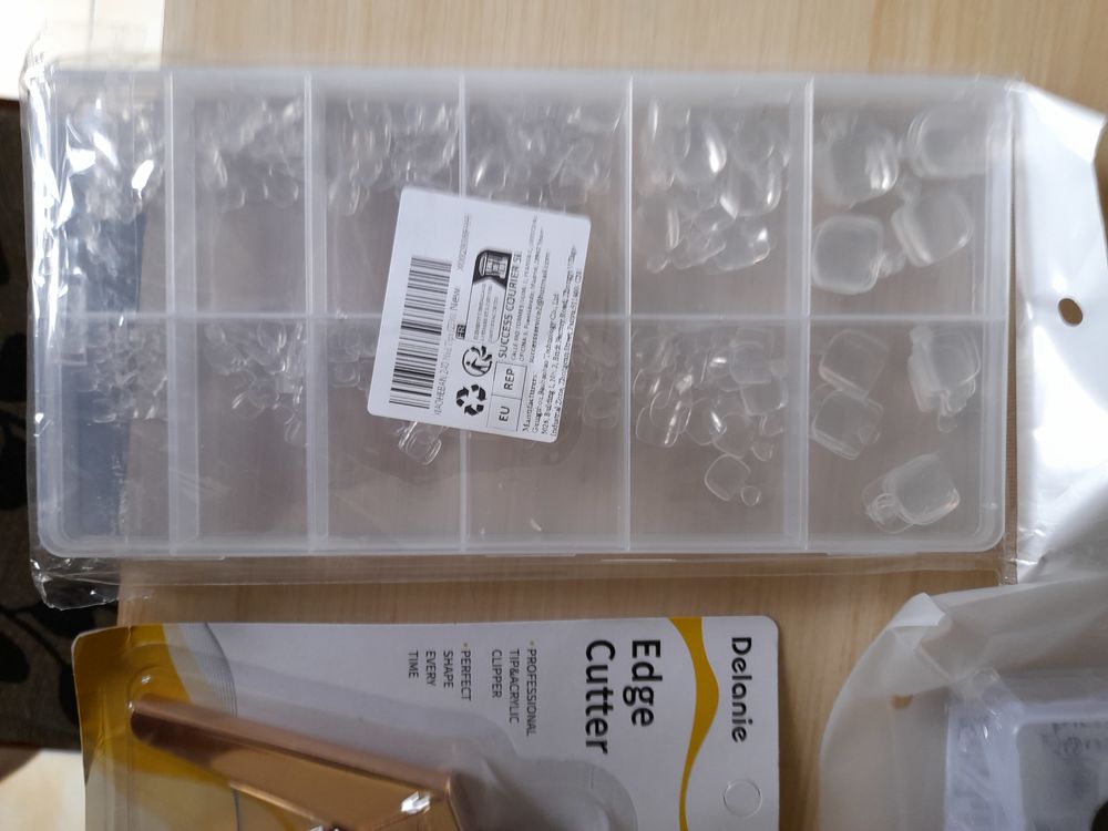 kit et accessoires manucure Bijoux et montres