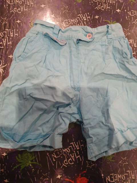 Short bleu pale pour fille 1 Aubvillers (80)