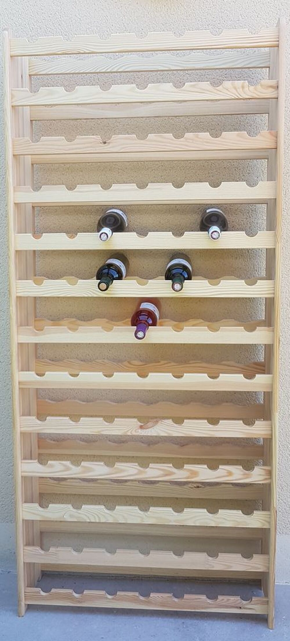 CASIER &agrave; VIN en BOIS naturel 91 bouteilles Meubles
