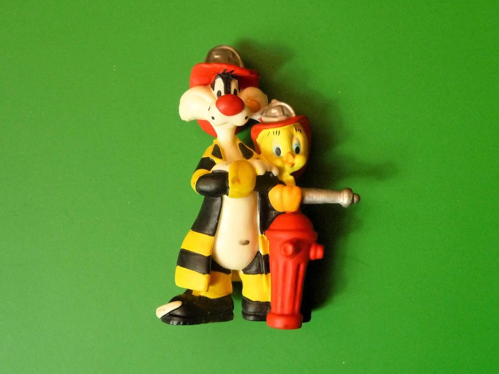 Figurine Titi et Grosminet en Tenue de Sapeurs Pompiers Jeux / jouets
