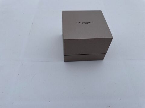 Bo�te � bijoux de chez CHAUMET Paris.  10 Milly-la-For�t (91)