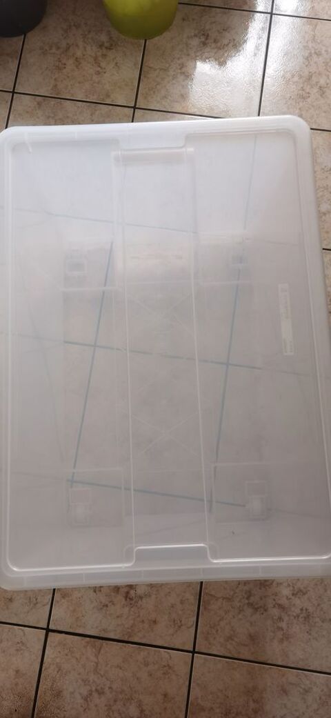 Grande bo�te avec couvercle Ikea 130l 12 Dijon (21)