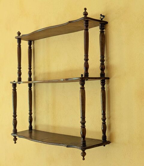 Ancienne petite ETAGERE en bois tourn�
Plaisir (78)