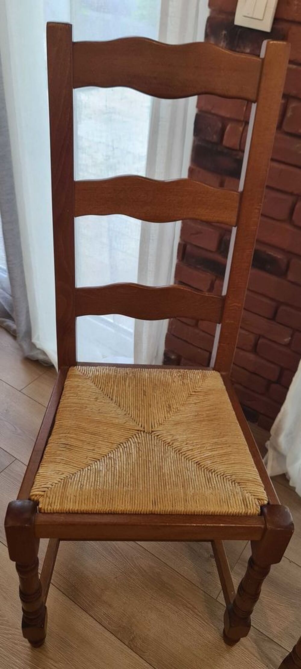 Lot de 4 chaises en bois et osier Meubles