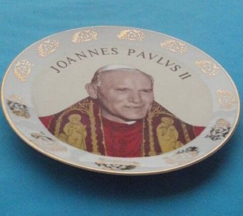 Assiette JOANNES PAULUS II (Jean Paul II) Limoges 8 Montauban (82)