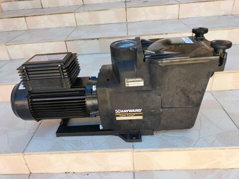 pompe piscine Hayward super pump 1.5 CV  400 Aimargues (30)