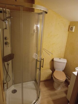  Maison à louer 4 pièces 104 m² Le gua