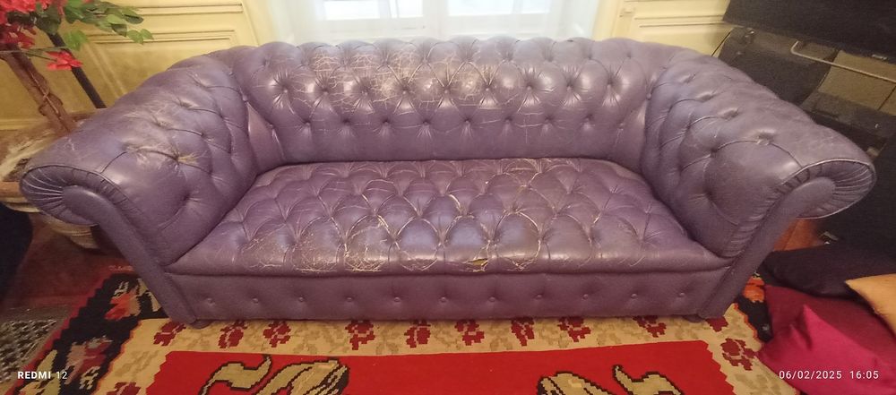 Salon Chesterfield Canap&eacute; + 2 fauteuils en cuir Meubles