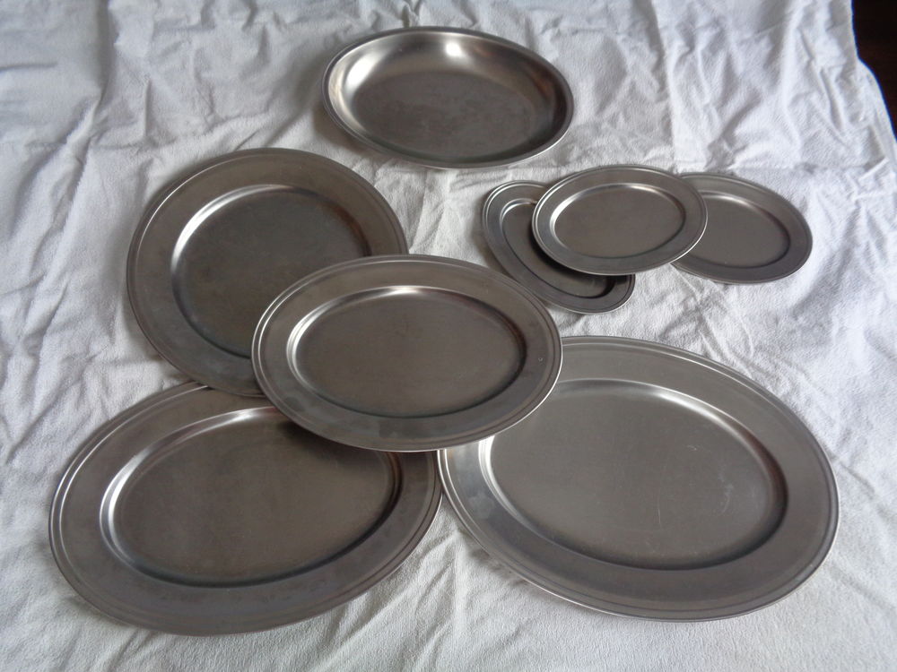 Lot de 8 plats en inox massif Guy Degrenne Cuisine